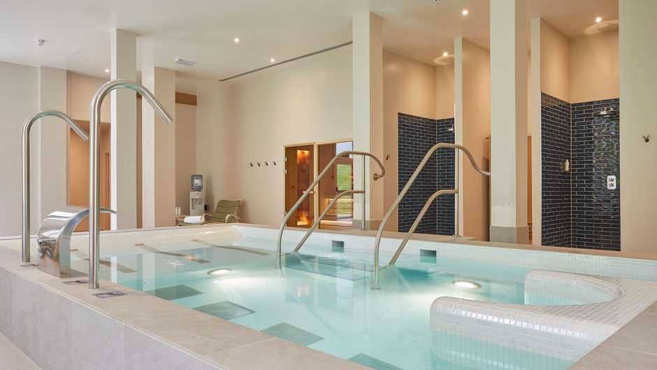 The Retreat at Elcot Park Pool