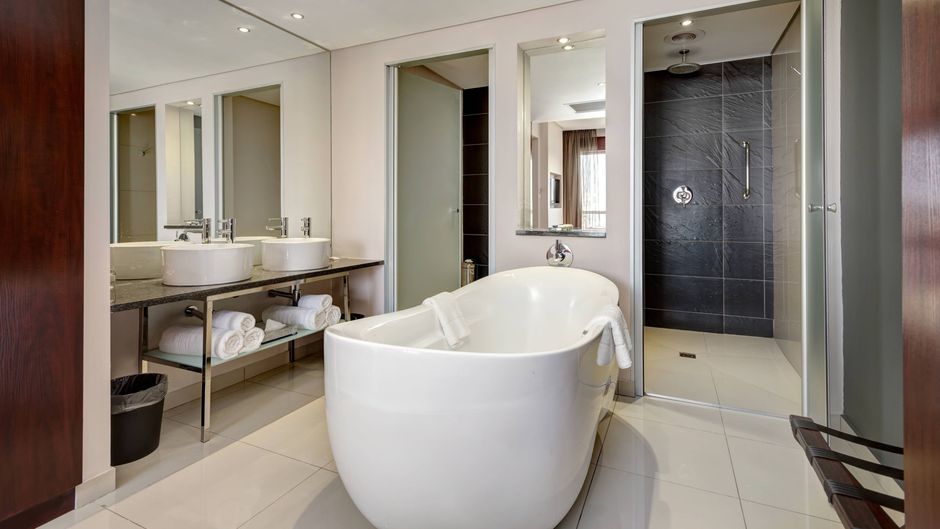 Protea Hotel O.R. Tambo Room