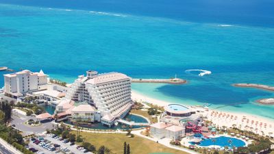 Sheraton Okinawa Sunmarina Resort