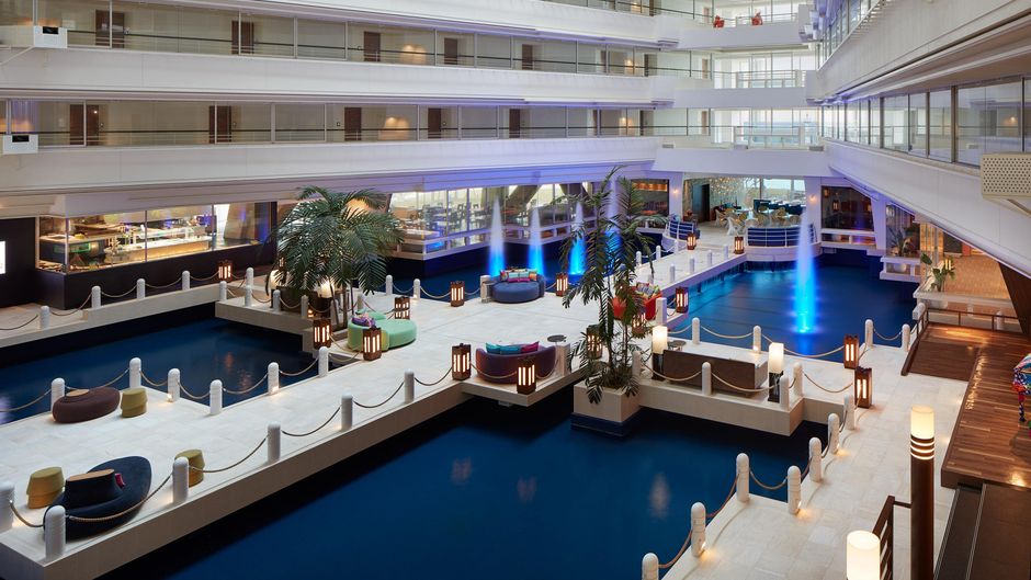 Sheraton Okinawa Sunmarina Resort Lobby