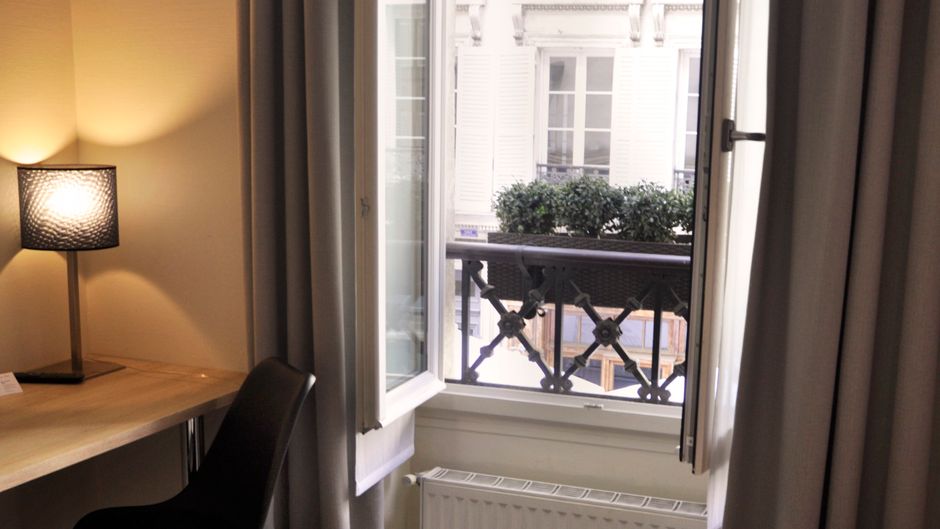 Hotel France Albion Room
