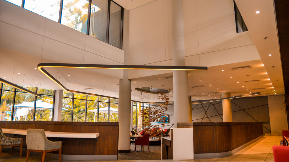 Crowne Plaza Dar Es Salaam Exterior