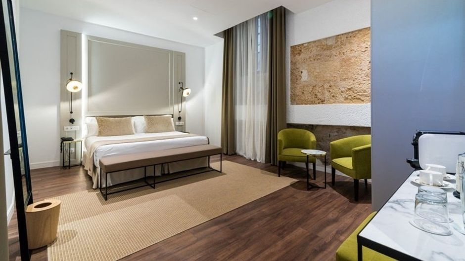 Icon Roseto Room