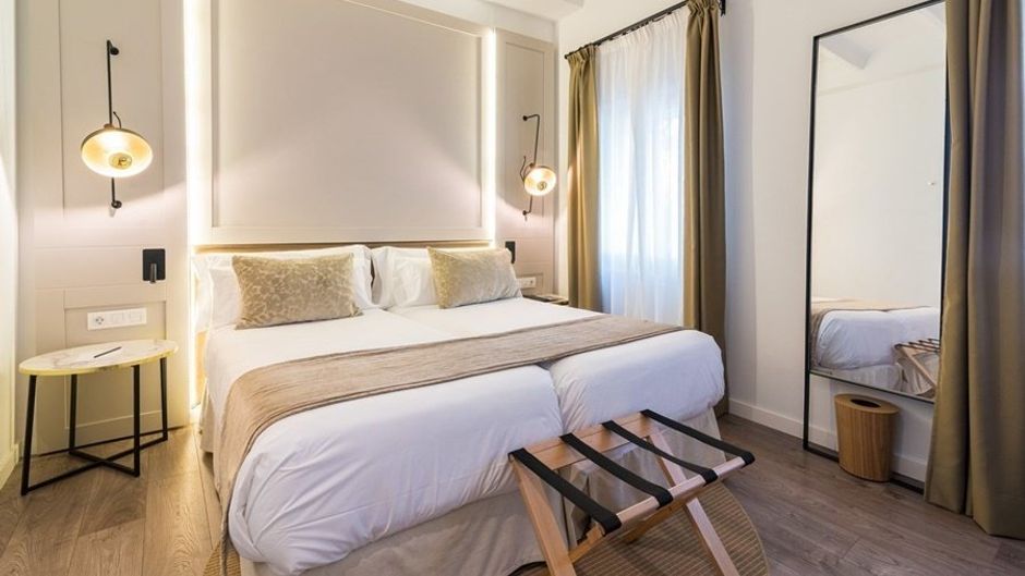 Icon Roseto Room