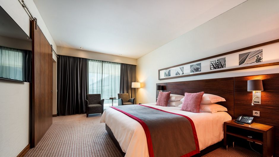 Lagoas Park Hotel Suite