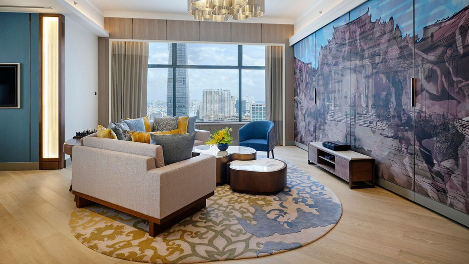 Sheraton Saigon Grand Opera Hotel Suite