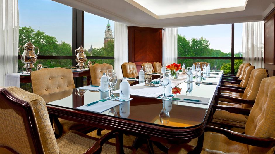Park Tower, a Luxury Collection Hotel Meeting