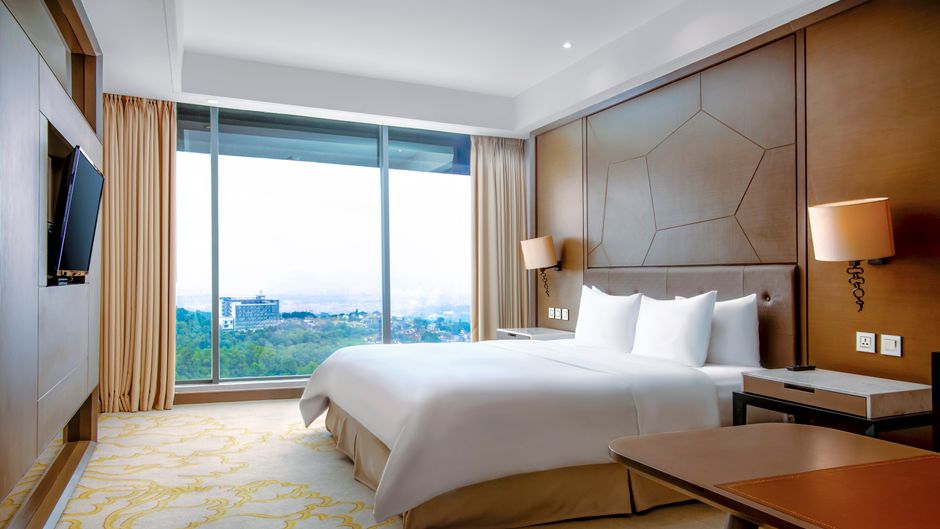 InterContinental Bandung Dago Pakar Room