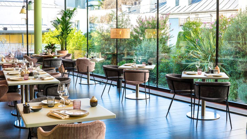 Renaissance Paris Arc de Triomphe Hotel Restaurant