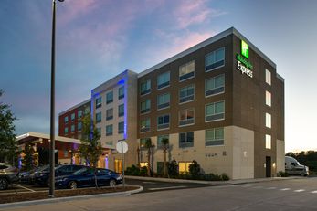 Holiday Inn Express South Park