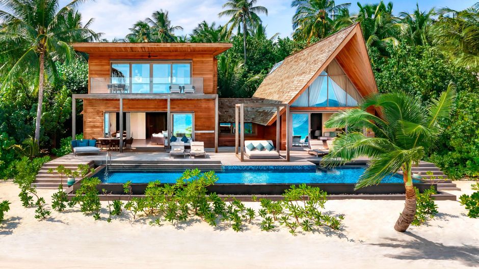 The St. Regis Maldives Vommuli Resort Beach