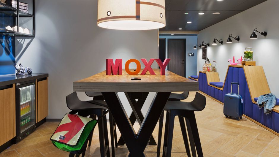 MOXY Amsterdam Houthavens Meeting