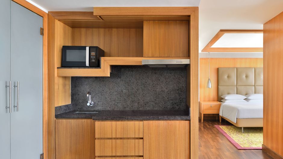 Courtyard by Marriott Chennai Room