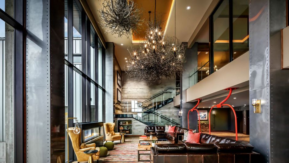 The Josie Hotel, Autograph Collection Lobby