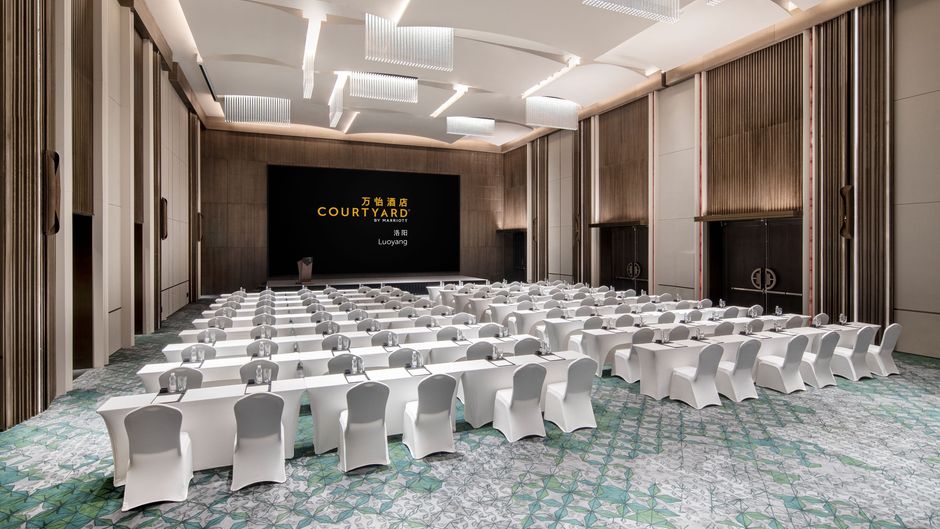 Courtyard by Marriott Luoyang Meeting