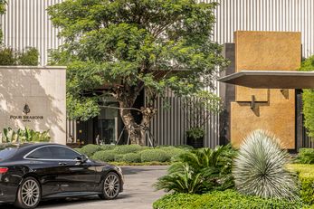 Four Seasons Bangkok Chao Phraya River
