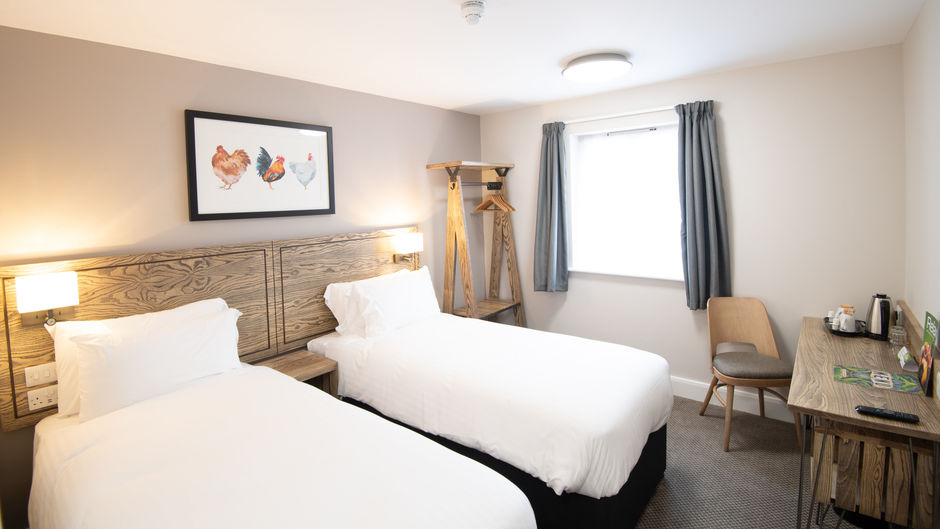 The Paisley Pear Brackley Room