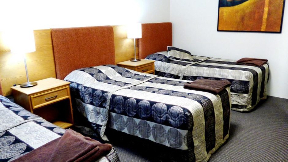 Winning Post Motel Suite