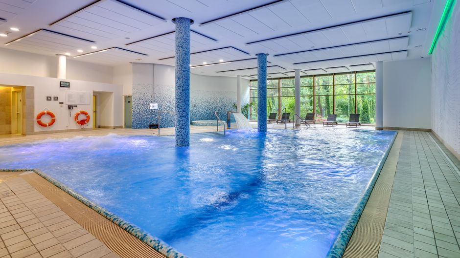Holiday Inn Pool