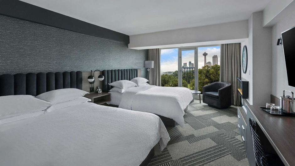 Sheraton Fallsview Hotel Suite