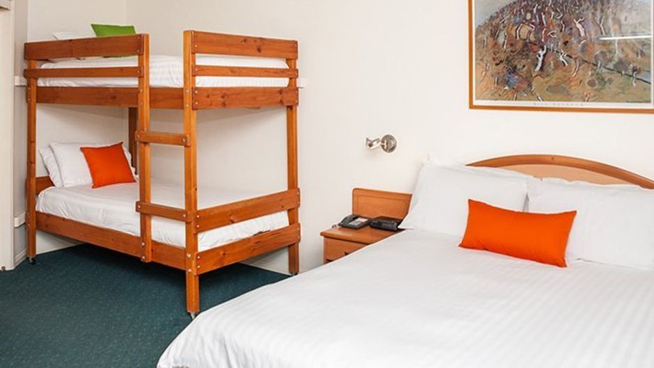 Pegasus Motor Inn and Serviced Apartment Room