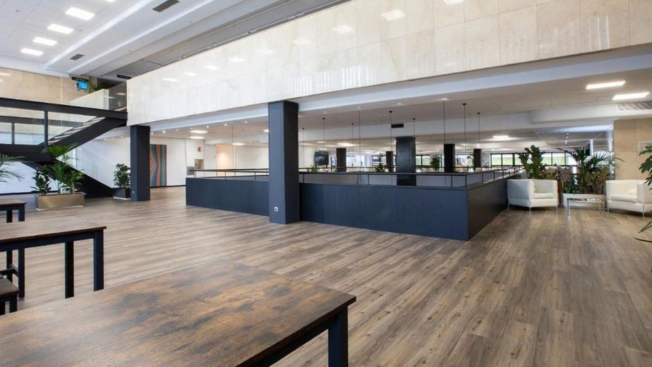 Hotel Wear Chamartin Lobby