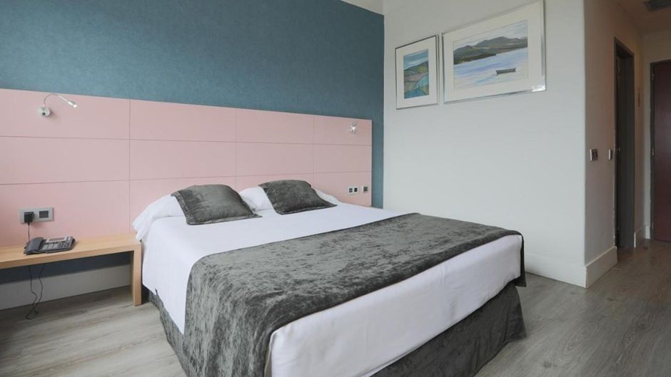 Hotel Wear Chamartin Room