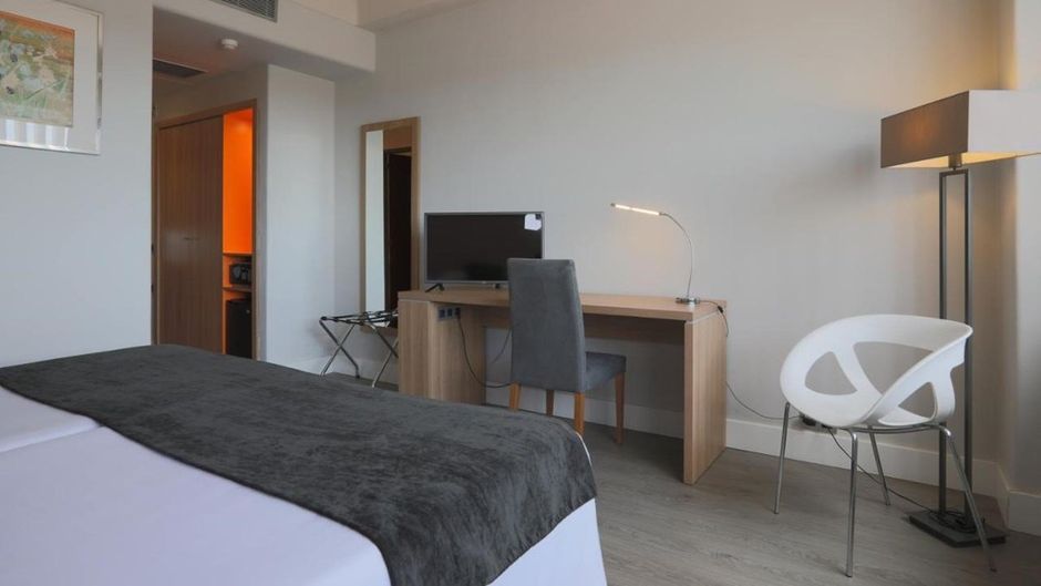 Hotel Wear Chamartin Room