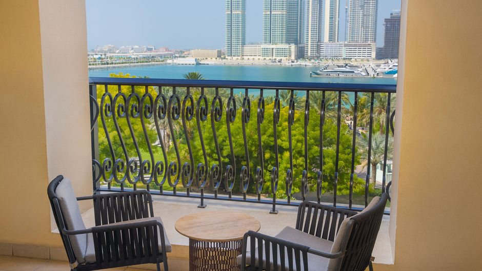 Westin Dubai Mina Seyahi Resort & Marina Restaurant