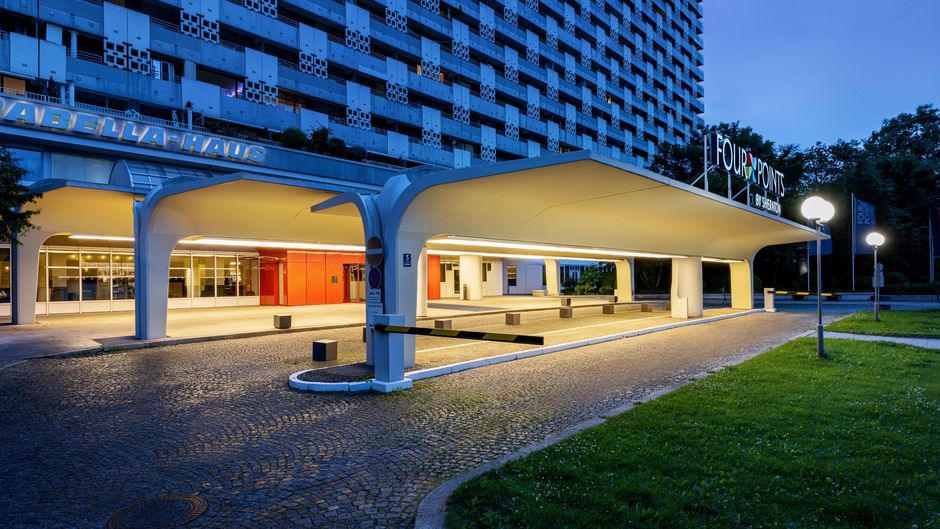 Four Points Munich Arabellapark Exterior