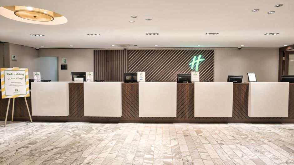 Holiday Inn Toronto Downtown Centre Exterior