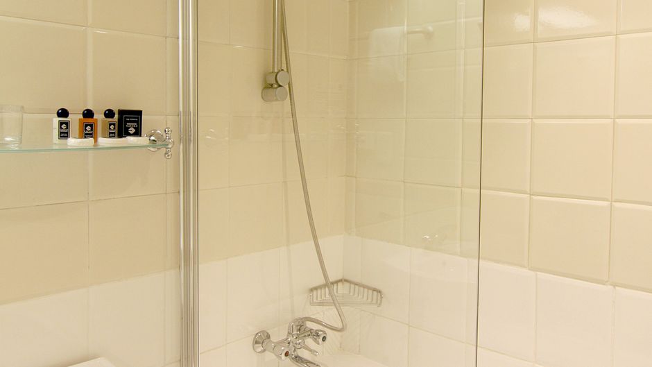 Cresta Bosele Hotel Room