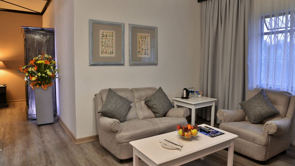 Cresta Churchill Hotel Suite