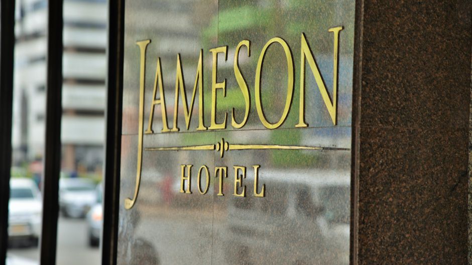 Cresta Jameson Hotel Exterior