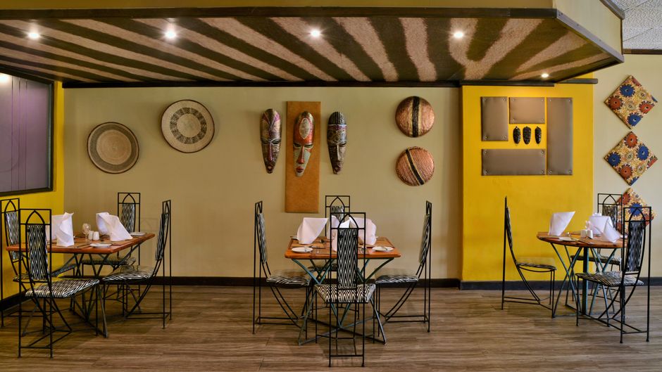 Cresta Oasis Hotel Restaurant