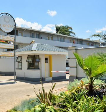 Cresta Oasis Hotel