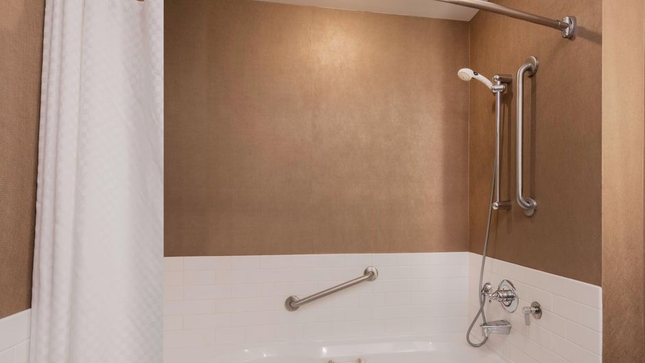 Westin Bear Mountain Golf Resort & Spa Room