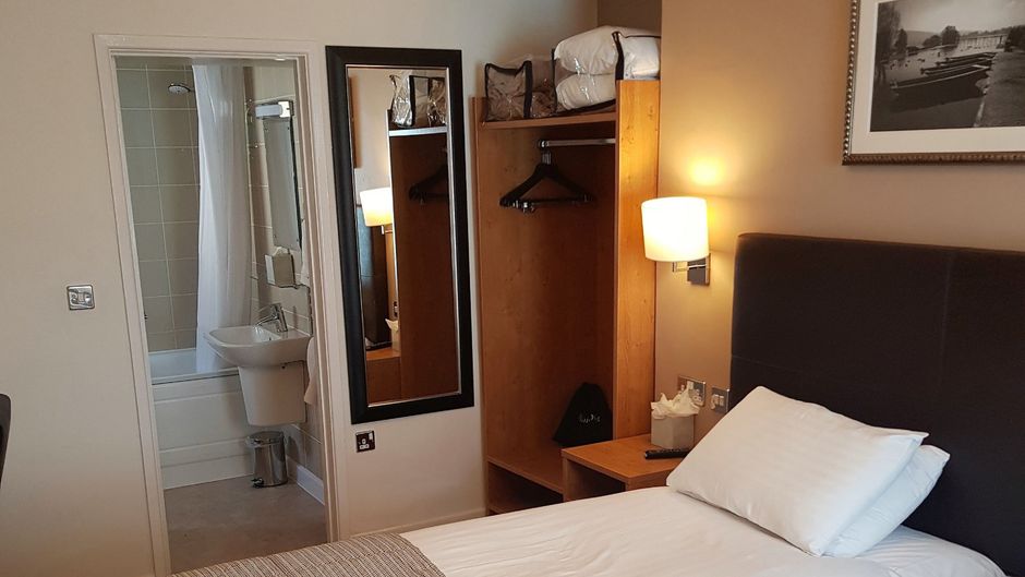 The Wellington Hotel Room