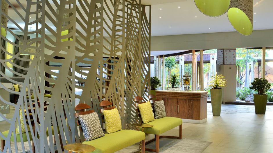 Cresta Maun Lobby