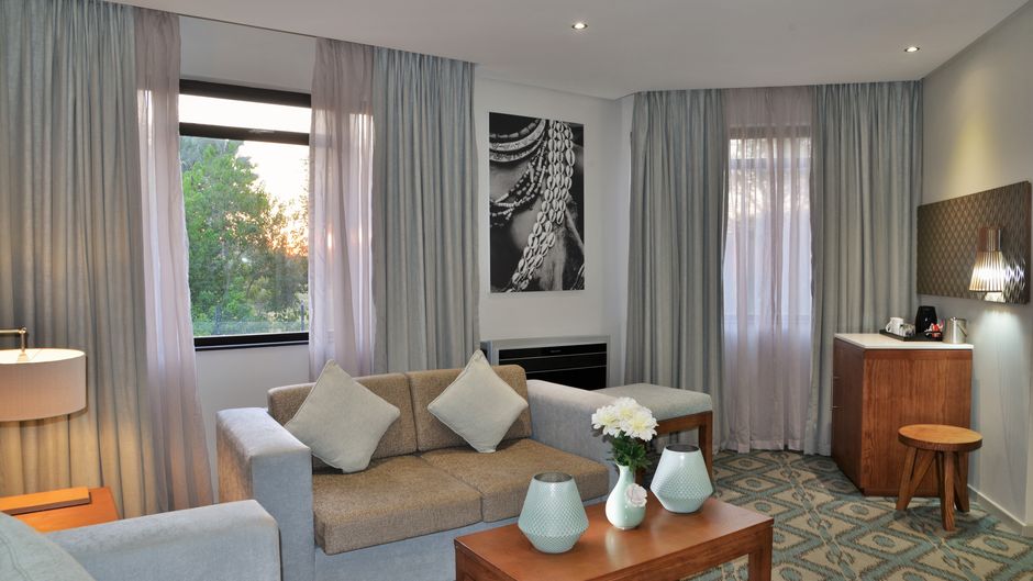 Cresta Maun Suite