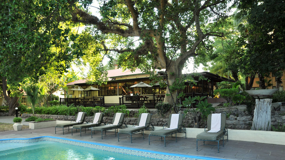 Cresta Riley's Hotel Pool