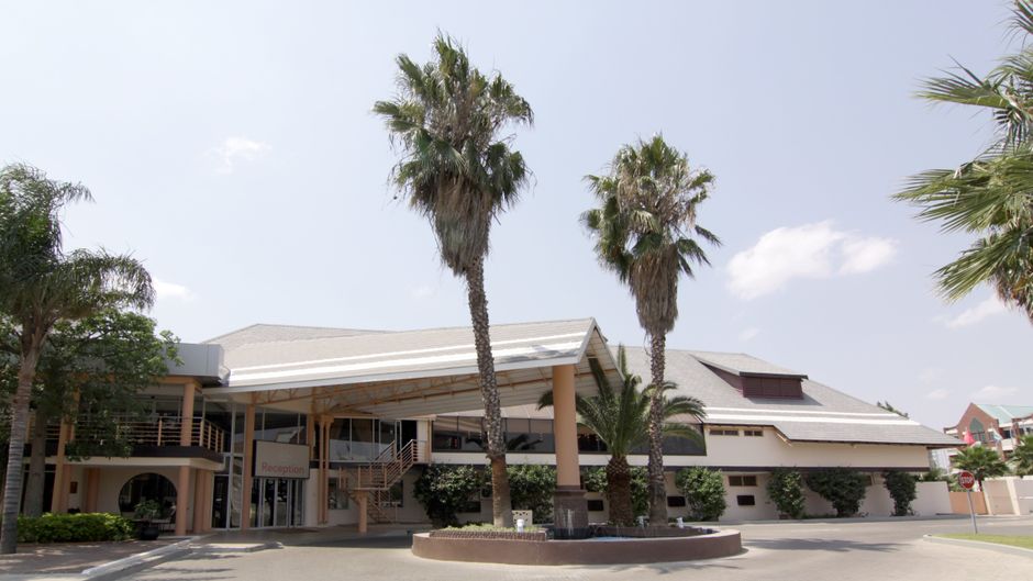 Cresta Thapama Hotel Exterior