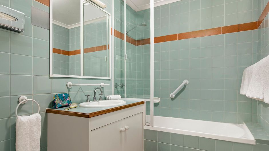 Hobart Waterfront Apartments Room
