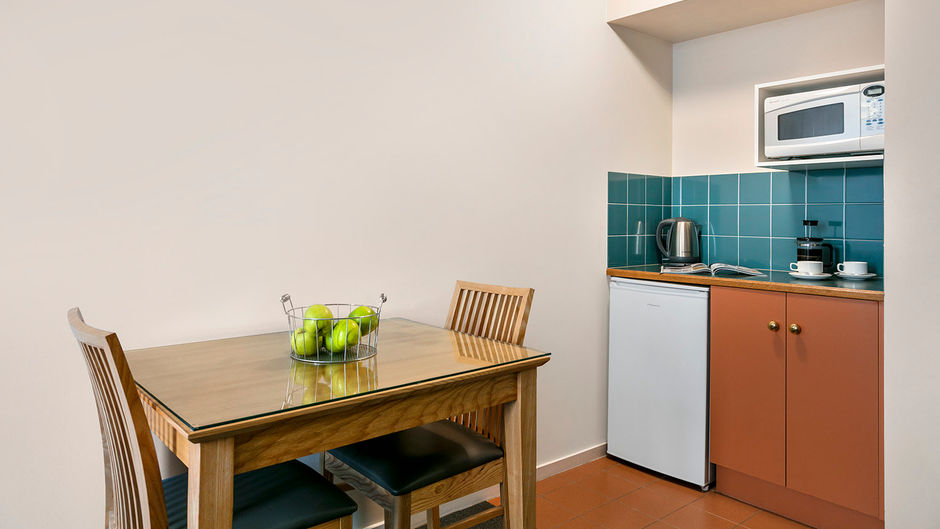 Hobart Waterfront Apartments Room