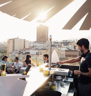 Yurbban Trafalgar Hotel