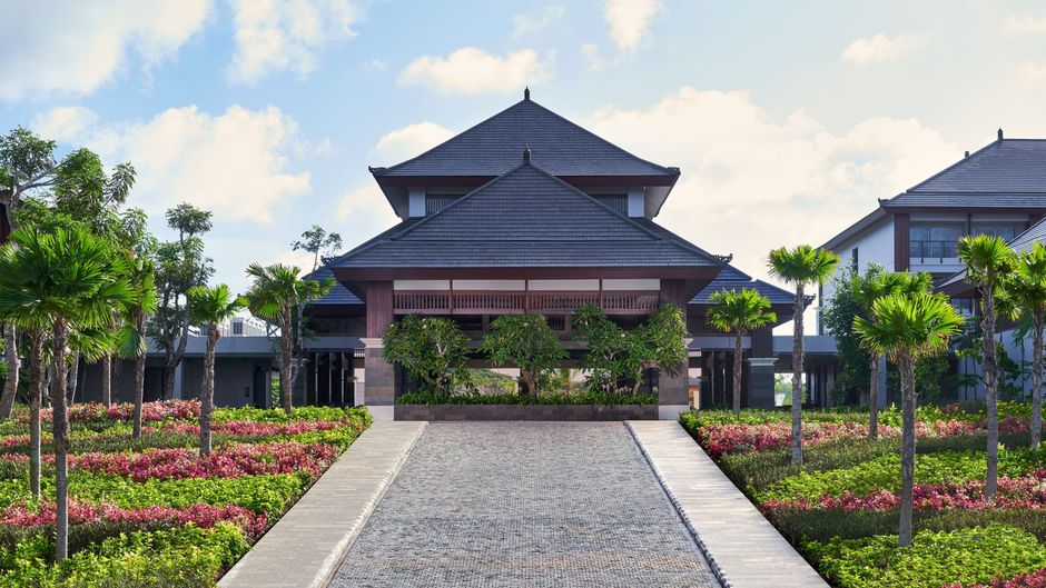Renaissance Bali Nusa Dua Resort Exterior