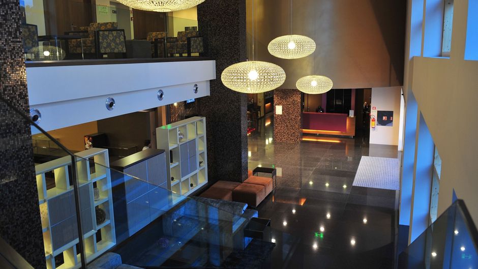 Axis Porto Business & Spa Hotel Lobby