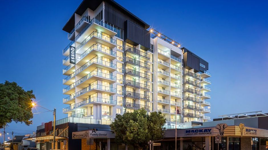 Quest Mackay on Gordon Exterior