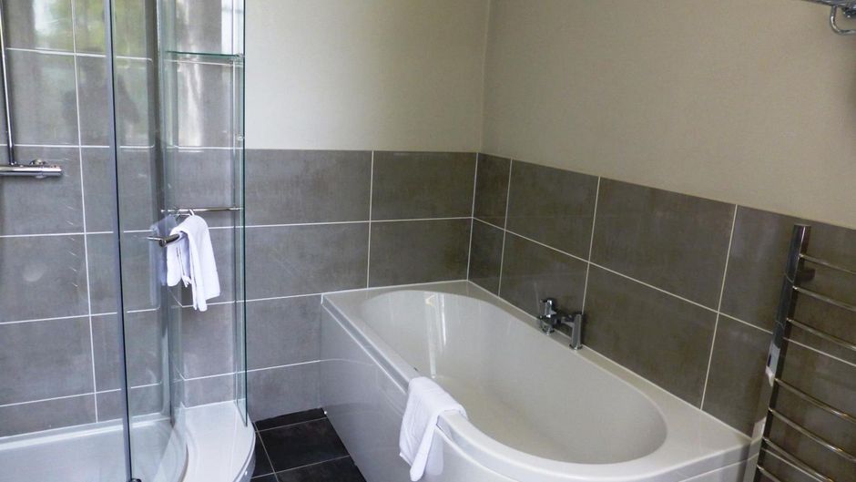 The Riverside House Hotel Room