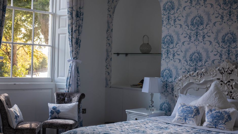 The Riverside House Hotel Suite